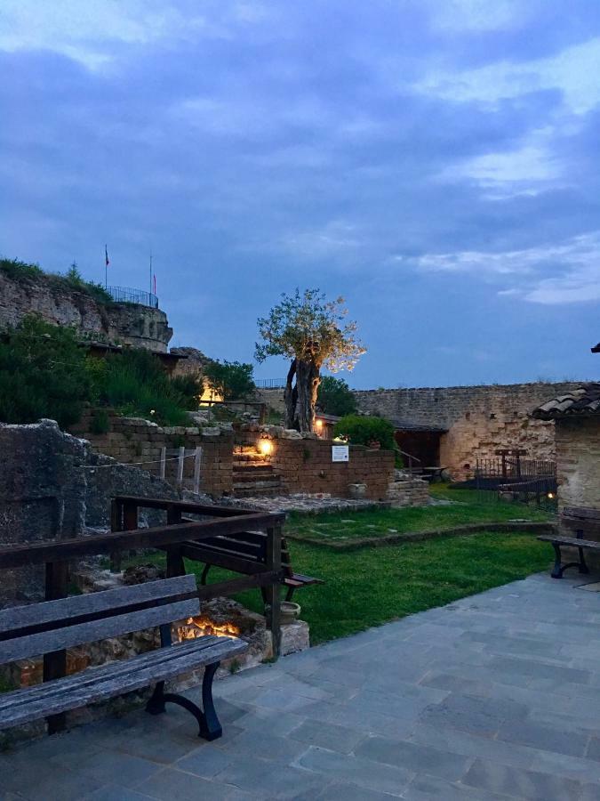 Alla Locanda Del Cinquecento Кастрокаро Терме Екстериор снимка
